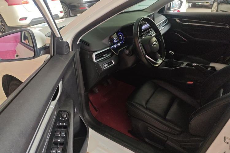 Used Geely Auto Emgrand 2022 4th Generation 1.5L Manual Luxury Model Driver Seat