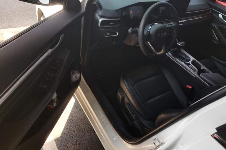 Used Geely Auto Emgrand 2022 4th Generation 1.5L CVT Luxury Model Driver Seat