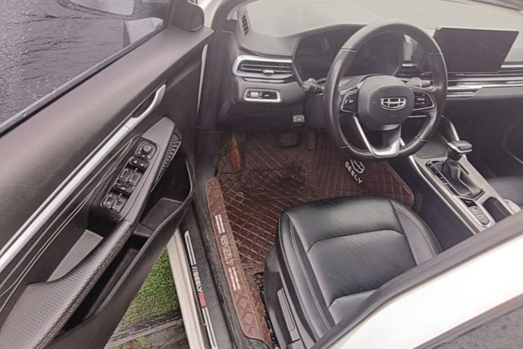 Used Geely Auto Emgrand 2022 4th Generation 1.5L CVT Luxury Model Driver Seat