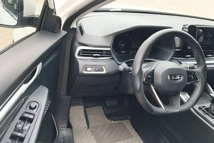 Used Geely Auto Emgrand 2022 4th Generation 1.5L CVT Luxury Model Driver Seat