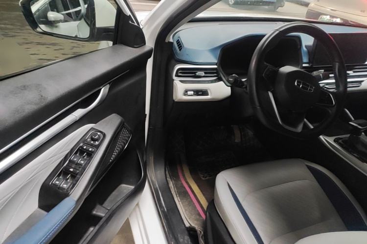 Used Geely Auto Emgrand 2022 4th Generation 1.5L CVT Flagship Model Driver Seat