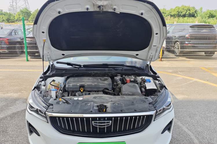 Used Geely Auto Emgrand 2022 4th Generation 1.5L CVT Flagship Model Engine Bay