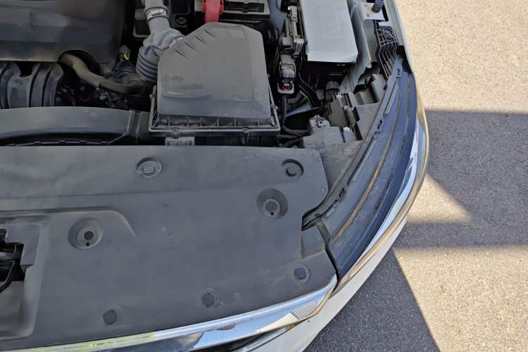 Used Geely Auto Emgrand 2022 4th Generation 1.5L CVT Luxury Model Engine Bay Left