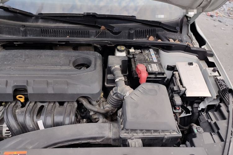 Used Geely Auto Emgrand 2022 4th Generation 1.5L CVT Flagship Model Engine Bay Left