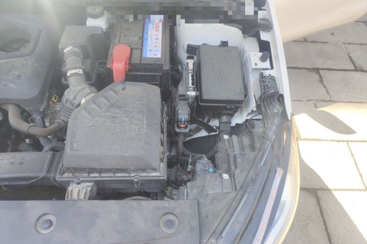 Used Geely Auto Emgrand 2022 4th Generation 1.5L CVT Flagship Model Engine Bay Left