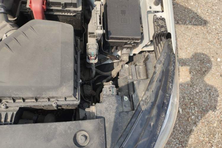 Used Geely Auto Emgrand 2022 4th Generation 1.5L Manual Elite Model Engine Bay Left