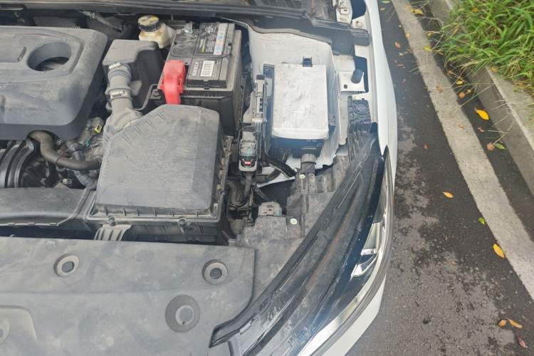 Used Geely Auto Emgrand 2022 4th Generation 1.5L Manual Elite Model Engine Bay Left