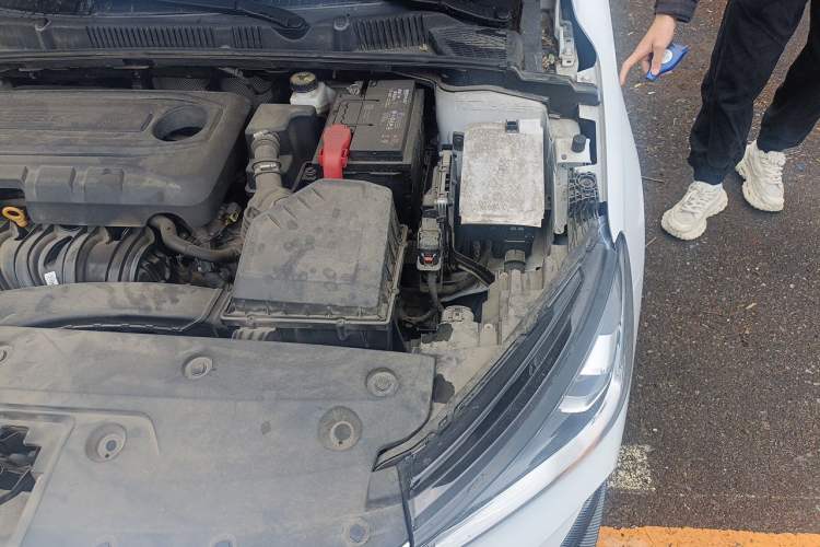 Used Geely Auto Emgrand 2022 4th Generation 1.5L CVT Luxury Model Engine Bay Left