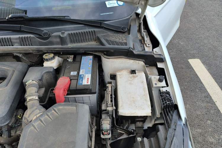Used Geely Auto Emgrand 2022 4th Generation 1.5L CVT Luxury Model Engine Bay Left