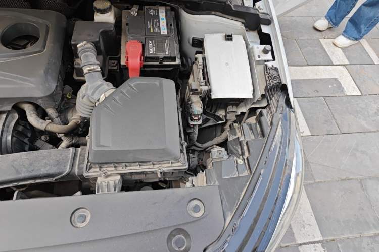 Used Geely Auto Emgrand 2022 4th Generation 1.5L CVT Luxury Model Engine Bay Left