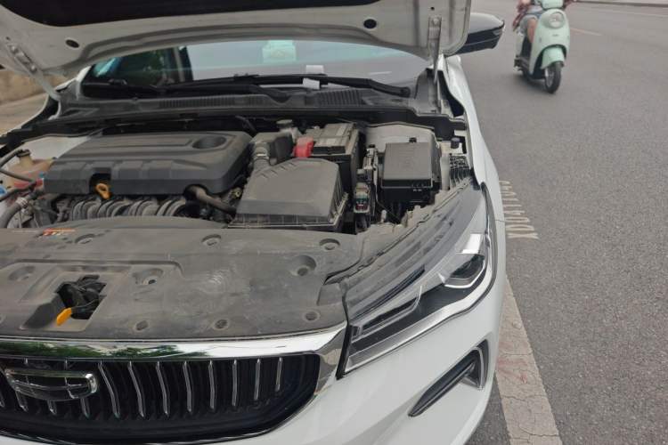 Used Geely Auto Emgrand 2022 4th Generation 1.5L CVT Luxury Model Engine Bay Left