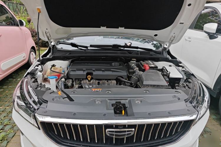 Used Geely Auto Emgrand 2022 4th Generation 1.5L CVT Flagship Model Engine Bay