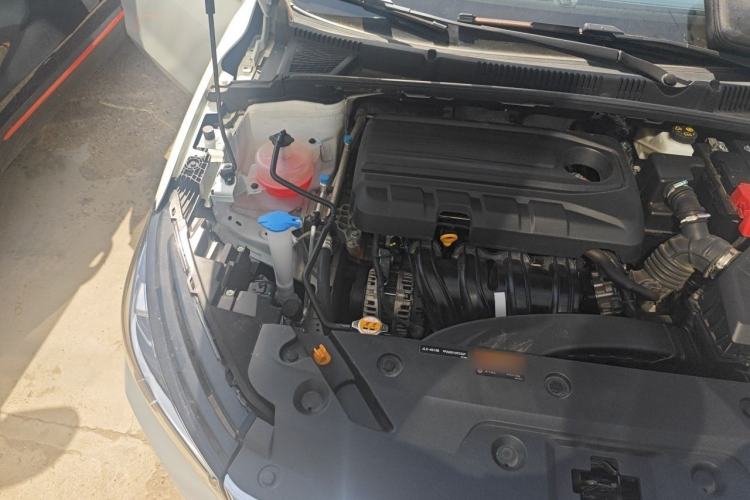 Used Geely Auto Emgrand 2022 4th Generation 1.5L CVT Flagship Model Engine Bay Right