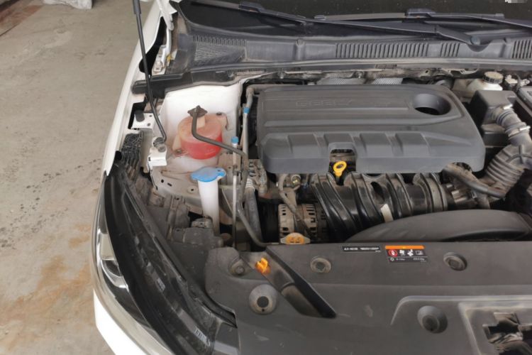 Used Geely Auto Emgrand 2022 4th Generation 1.5L CVT Flagship Model Engine Bay Right