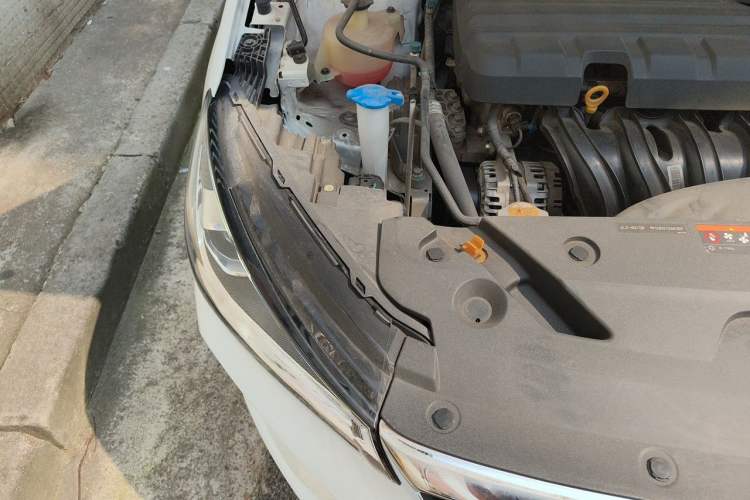 Used Geely Auto Emgrand 2022 4th Generation 1.5L CVT Luxury Model Engine Bay Right
