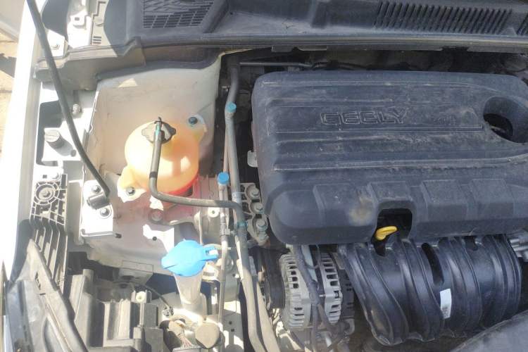 Used Geely Auto Emgrand 2022 4th Generation 1.5L CVT Flagship Model Engine Bay Right