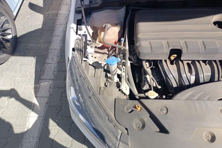 Used Geely Auto Emgrand 2022 4th Generation 1.5L CVT Luxury Model Engine Bay Right