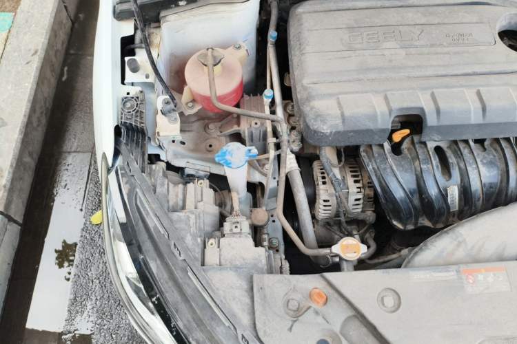 Used Geely Auto Emgrand 2022 4th Generation 1.5L CVT Luxury Model Engine Bay Right