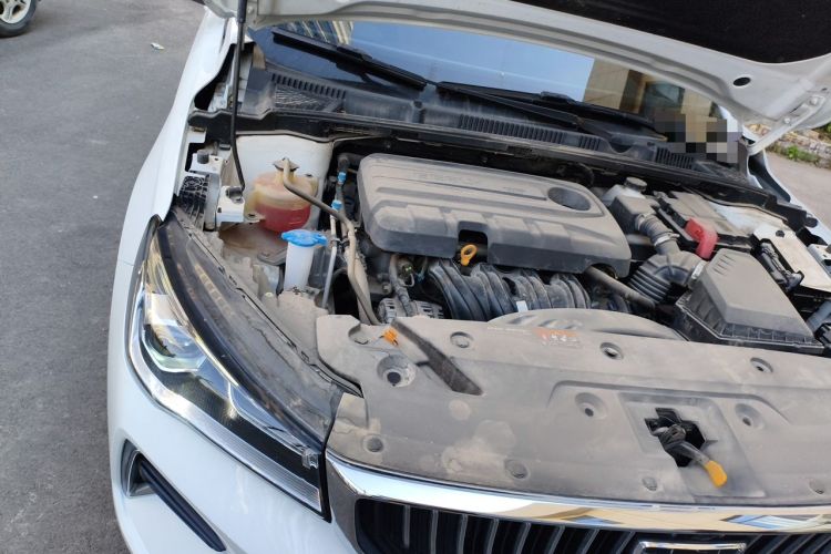 Used Geely Auto Emgrand 2022 4th Generation 1.5L CVT Flagship Model Engine Bay Right