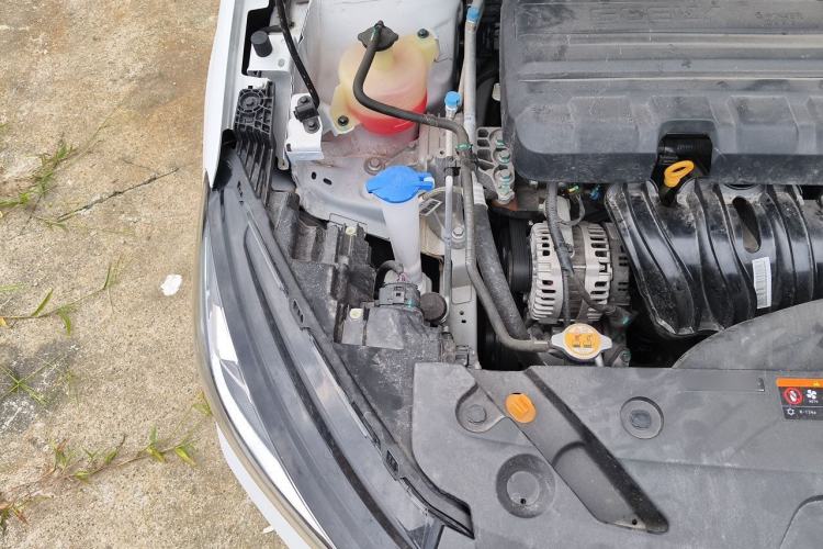 Used Geely Auto Emgrand 2022 4th Generation 1.5L CVT Flagship Model Engine Bay Right