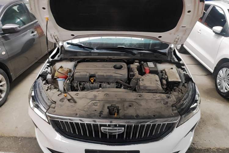 Used Geely Auto Emgrand 2022 4th Generation 1.5L CVT Flagship Model Engine Bay