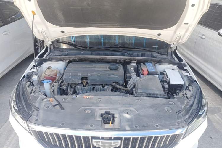 Used Geely Auto Emgrand 2022 4th Generation 1.5L CVT Flagship Model Engine Bay