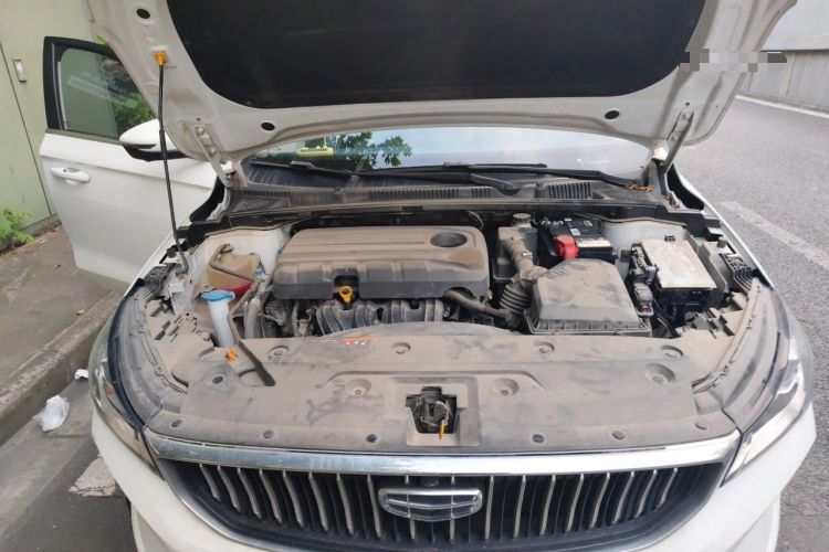 Used Geely Auto Emgrand 2022 4th Generation 1.5L CVT Flagship Model Engine Bay