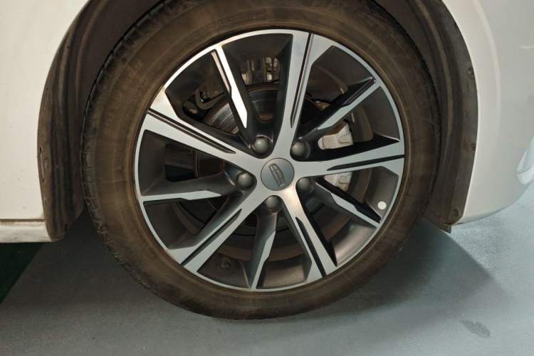 Used Geely Auto Emgrand 2022 4th Generation 1.5L CVT Luxury Model Exterior 1