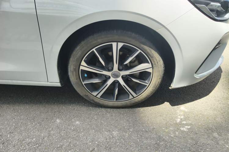 Used Geely Auto Emgrand 2022 4th Generation 1.5L CVT Luxury Model Exterior 1