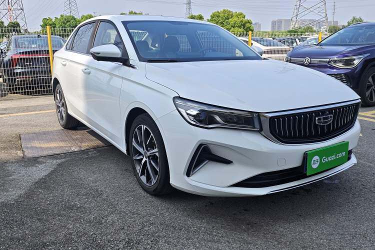 Used Geely Auto Emgrand 2022 4th Generation 1.5L CVT Flagship Model Exterior 2