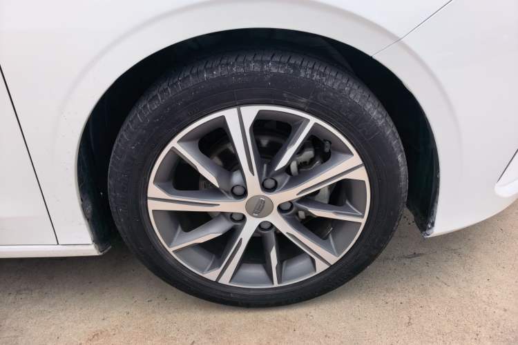 Used Geely Auto Emgrand 2022 4th Generation 1.5L CVT Luxury Model Exterior 2