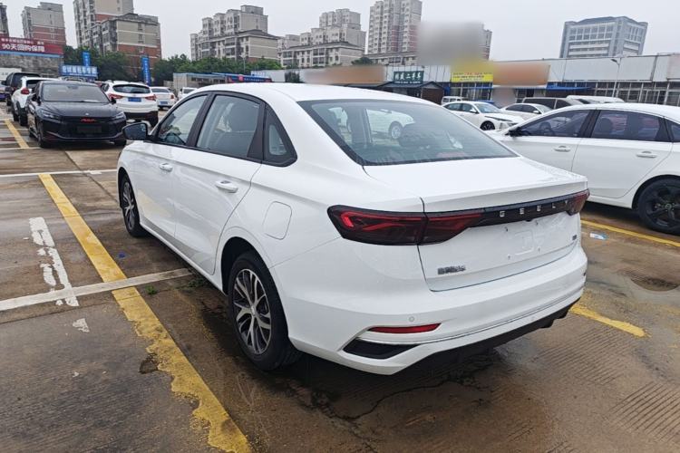 Used Geely Auto Emgrand 2022 4th Generation 1.5L CVT Elite Model Exterior 2