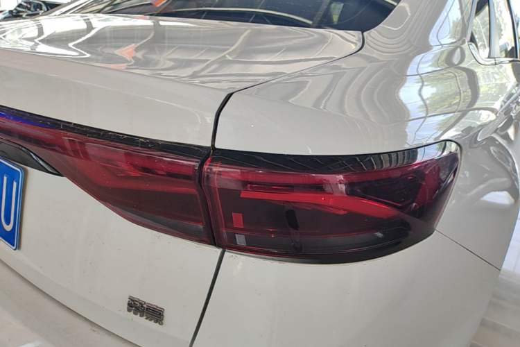 Used Geely Auto Emgrand 2022 4th Generation 1.5L CVT Luxury Model Exterior 3
