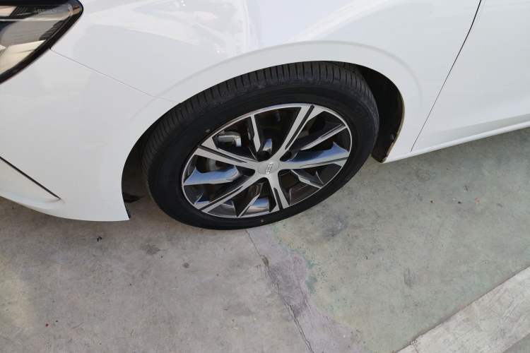 Used Geely Auto Emgrand 2022 4th Generation 1.5L CVT Luxury Model Exterior 4