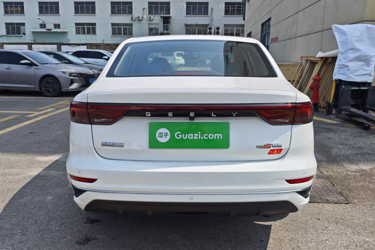 Used Geely Auto Emgrand 2022 4th Generation 1.5L CVT Flagship Model Exterior 4