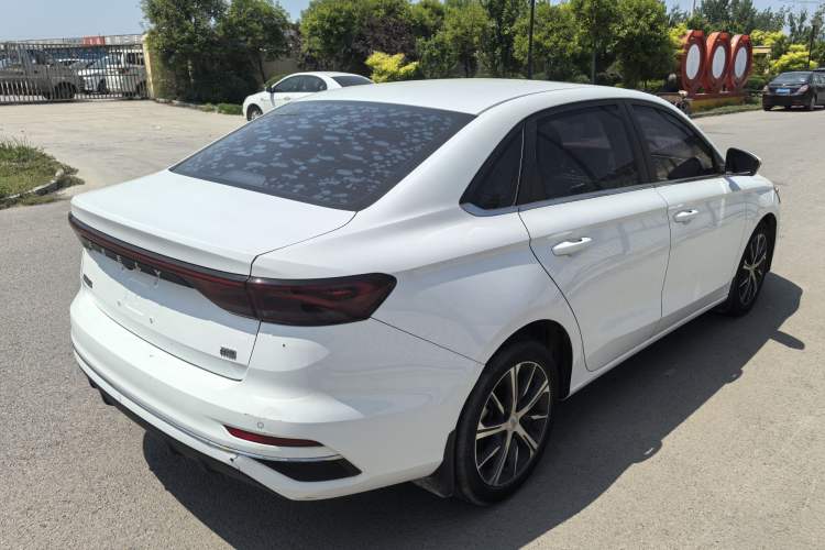 Used Geely Auto Emgrand 2022 4th Generation 1.5L CVT Luxury Model Exterior 4