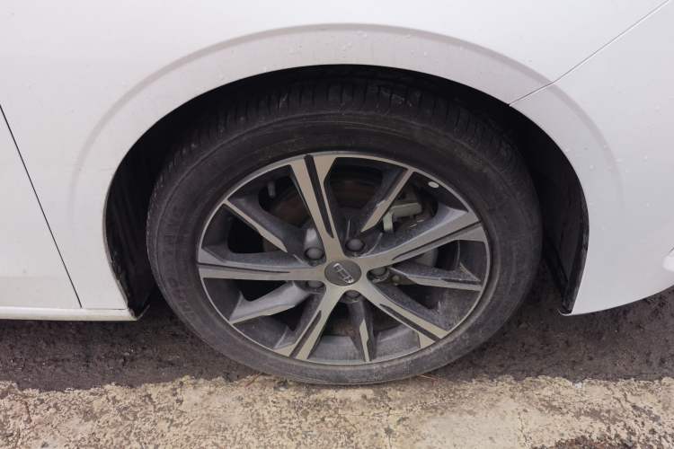 Used Geely Auto Emgrand 2022 4th Generation 1.5L CVT Luxury Model Exterior 4