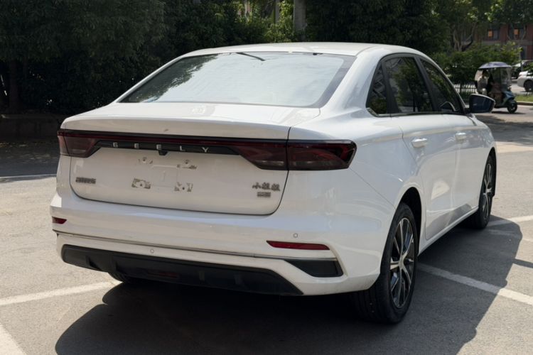Used Geely Auto Emgrand 2022 4th Generation 1.5L CVT Luxury Model Exterior 5