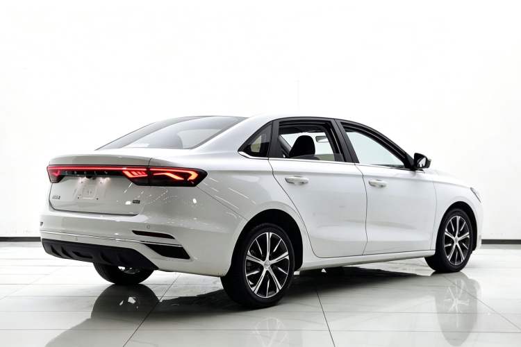 Used Geely Auto Emgrand 2022 4th Generation 1.5L CVT Luxury Model Exterior 6