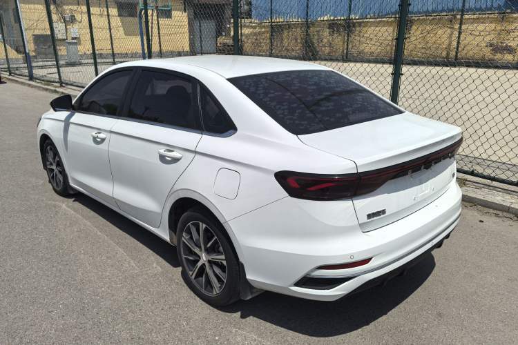 Used Geely Auto Emgrand 2022 4th Generation 1.5L CVT Luxury Model Exterior 6