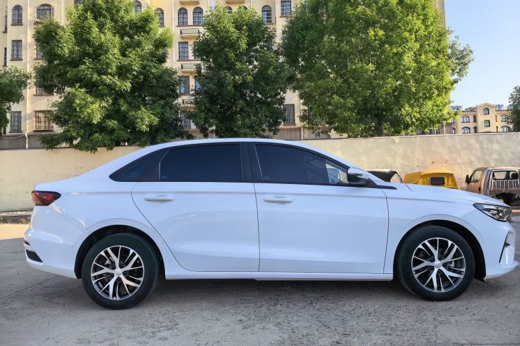 Used Geely Auto Emgrand 2022 4th Generation 1.5L Manual Elite Model Exterior 7