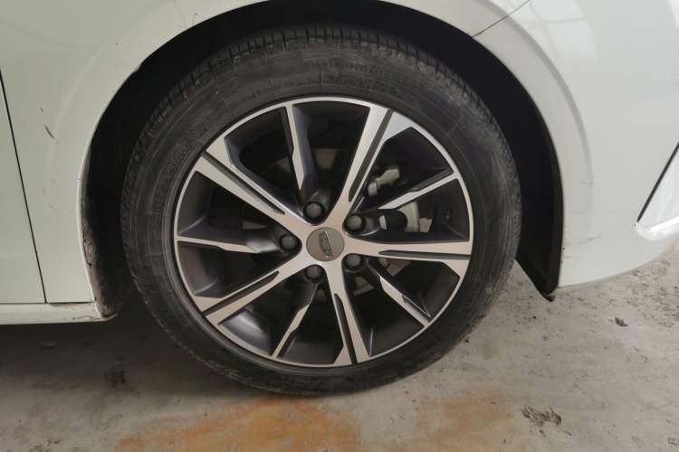 Used Geely Auto Emgrand 2022 4th Generation 1.5L CVT Flagship Model Exterior 7