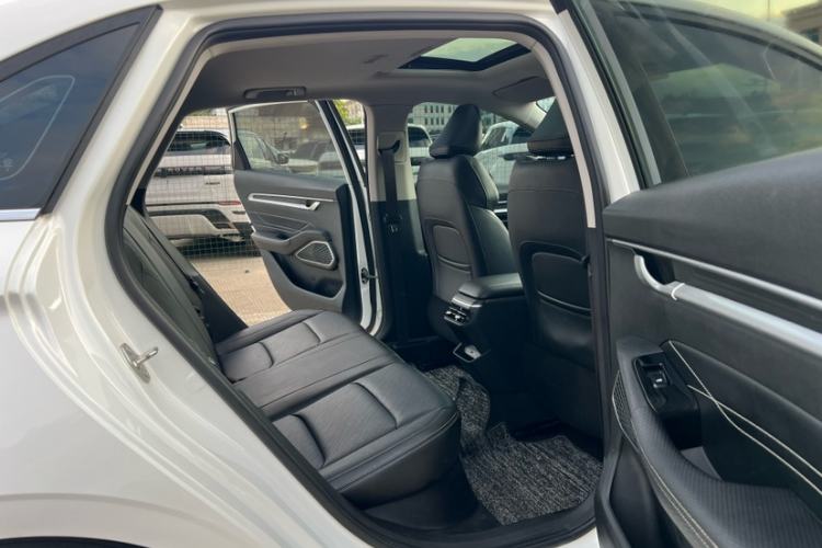 Used Geely Auto Emgrand 2022 4th Generation 1.5L CVT Luxury Model Exterior 9