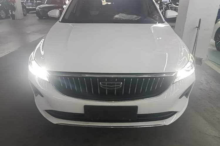 Used Geely Auto Emgrand 2022 4th Generation 1.5L CVT Flagship Model Front