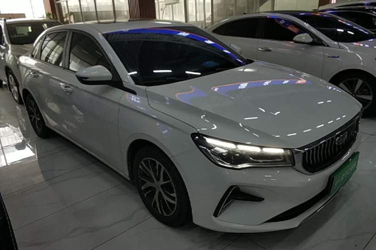 Used Geely Auto Emgrand 2022 4th Generation 1.5L Manual Elite Model Front Right 45 Deg