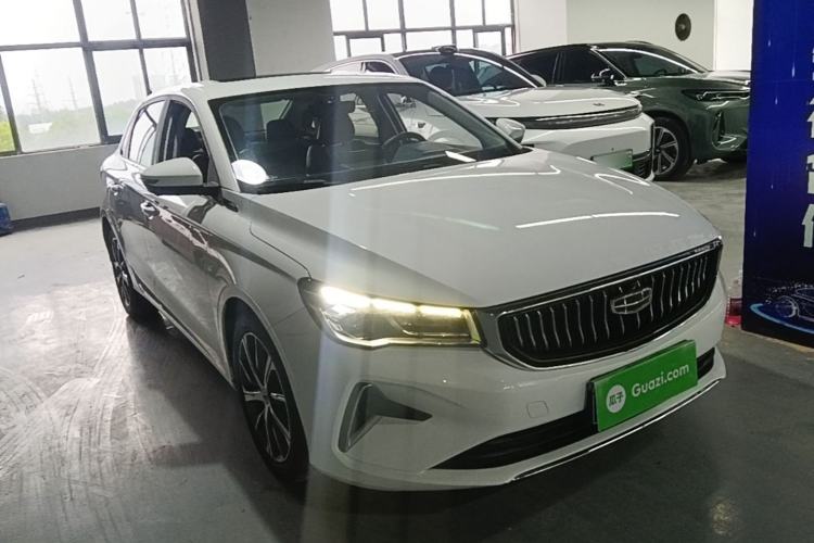Used Geely Auto Emgrand 2022 4th Generation 1.5L CVT Flagship Model Front Right 45 Deg