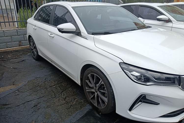 Used Geely Auto Emgrand 2022 4th Generation 1.5L CVT Luxury Model Front Right 45 Deg