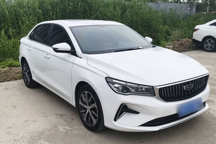 Used Geely Auto Emgrand 2022 4th Generation 1.5L CVT Luxury Model Front Right 45 Deg