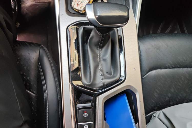 Used Geely Auto Emgrand 2022 4th Generation 1.5L CVT Luxury Model Gear Lever