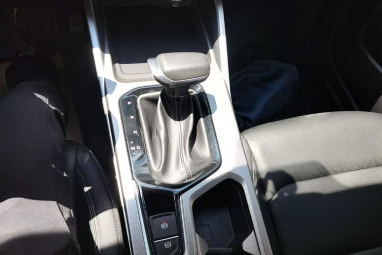 Used Geely Auto Emgrand 2022 4th Generation 1.5L CVT Luxury Model Gear Lever